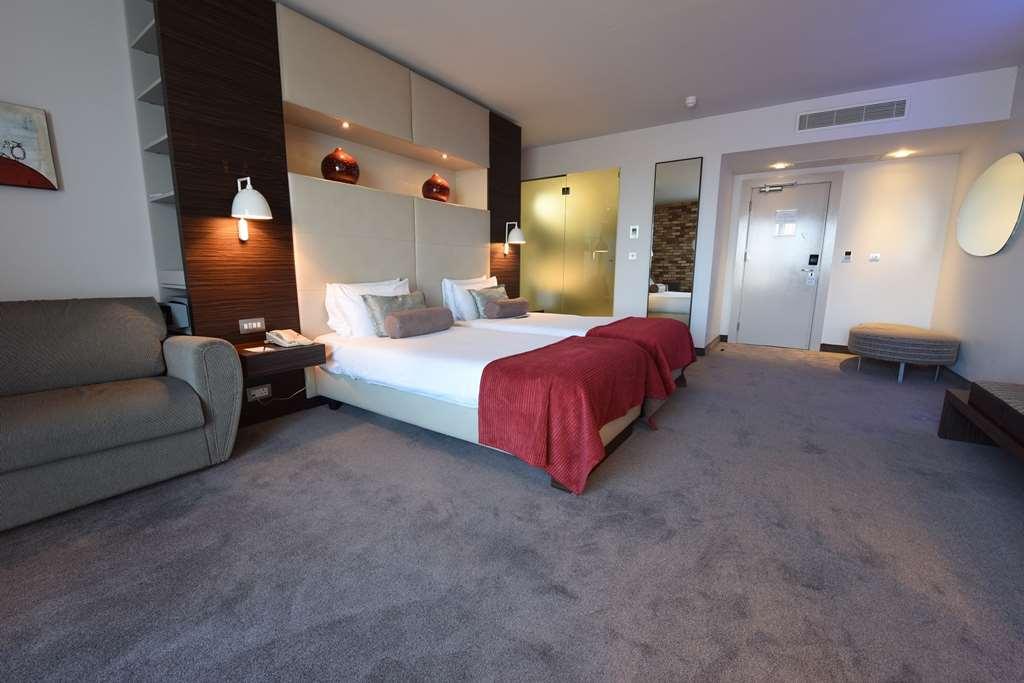 Absolute Hotel