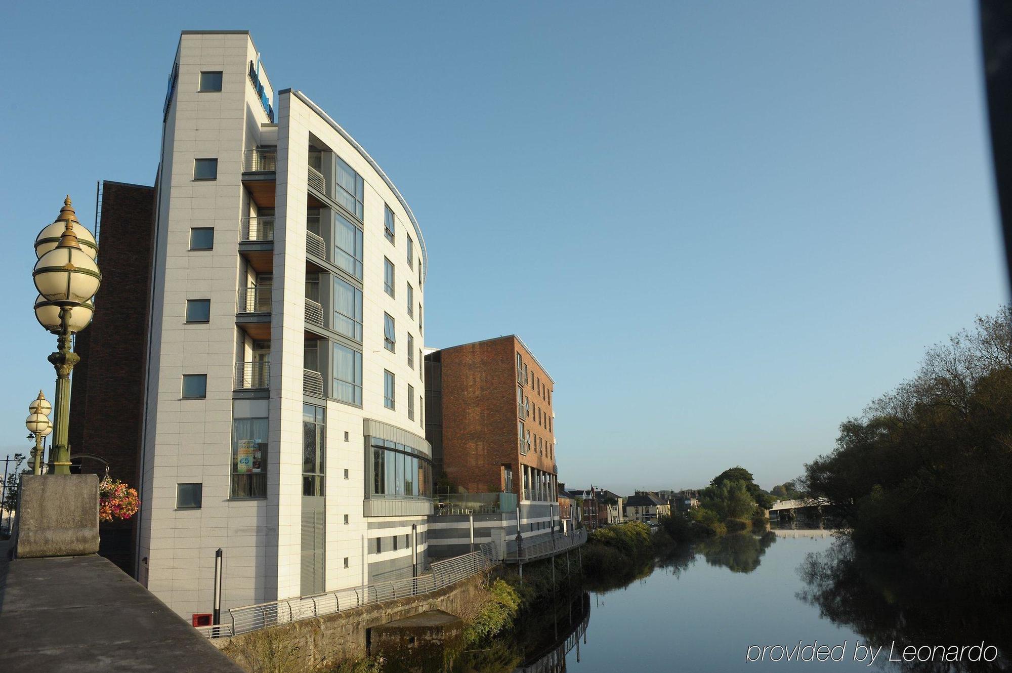 Absolute Hotel